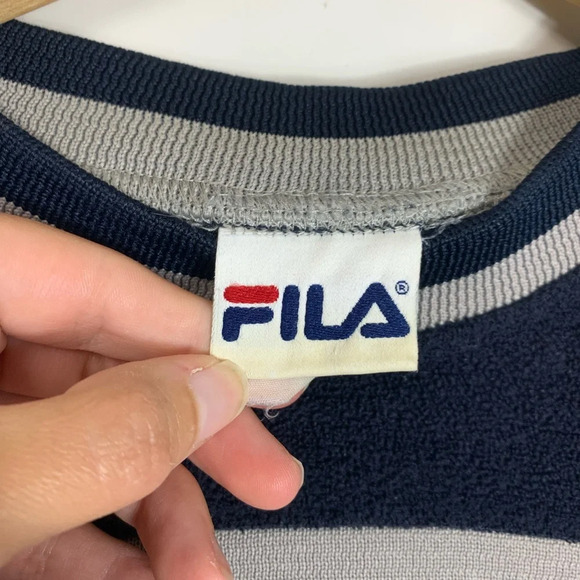 VTG Y2K FILA Pullover Crewneck Sweater Adult Size Large?  Polyester *Flawed - Picture 5 of 12